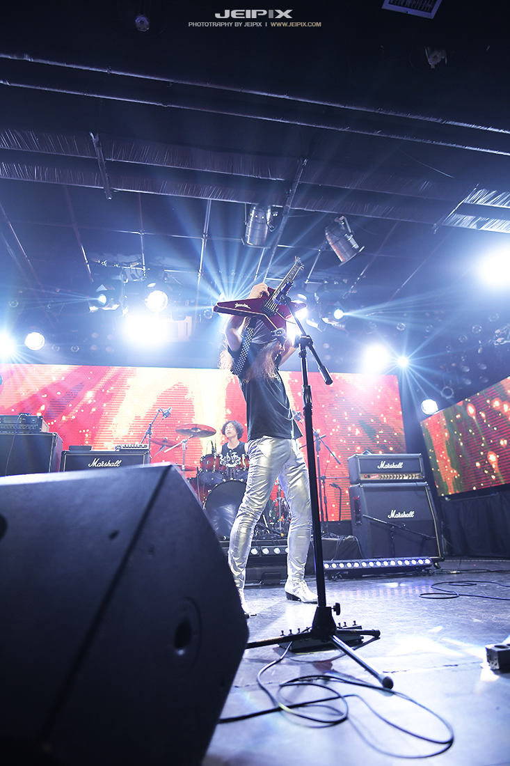 RH_Live_SC_51.jpg