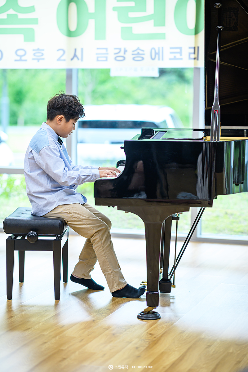 Uljin_Piano_024_Web.jpg